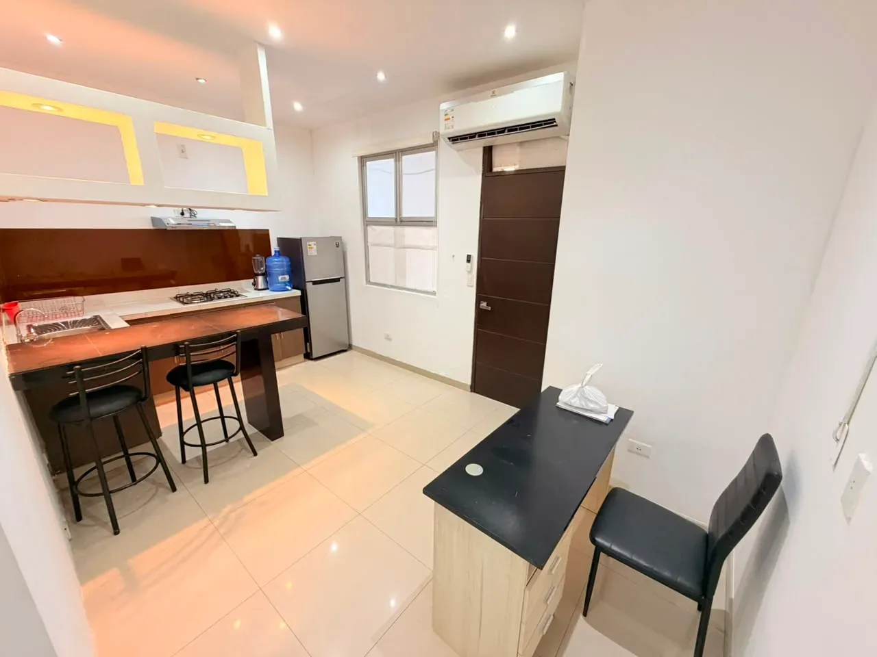 🏡 Mini departamento semi amoblado en alquiler por el centro de Pucallpa – S/ 1,200 mensuales🔥